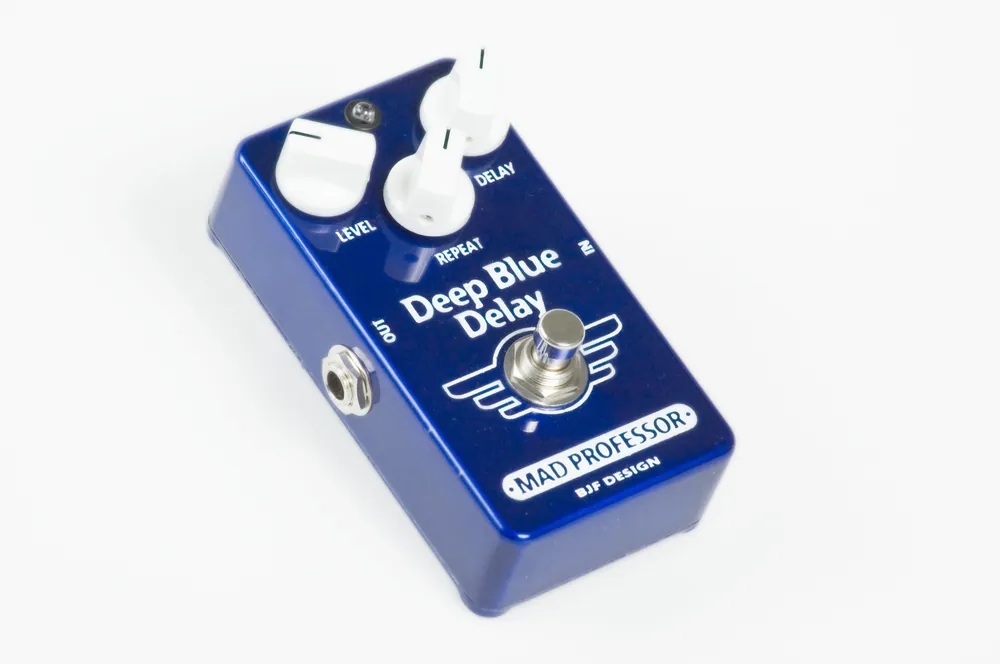 Handgefertigt Deep Blue Delay Factory Made